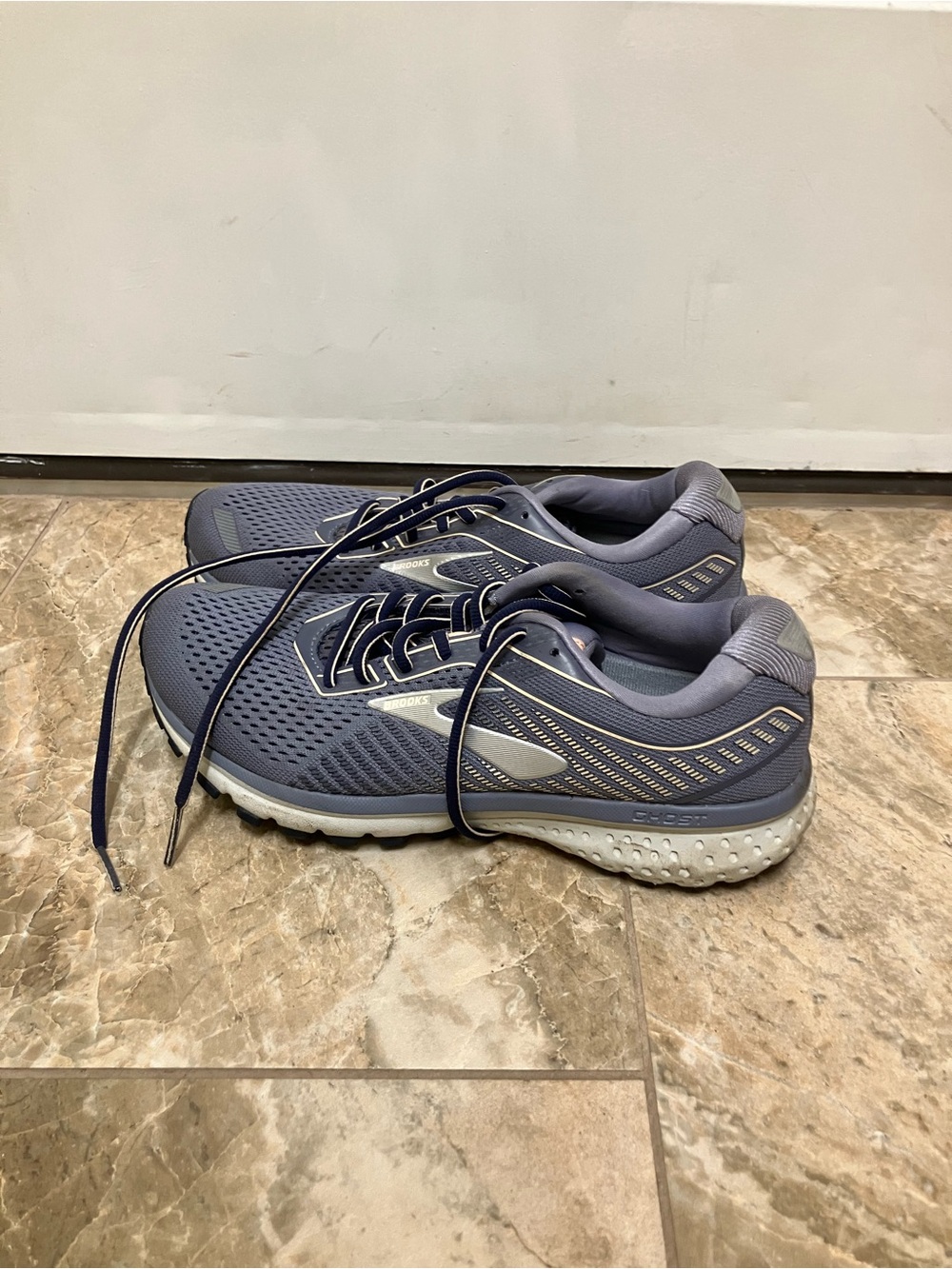 Brooks - Ghost 12 - Running Shoes - White/Purple - Women's - 9(B) -1203051B186